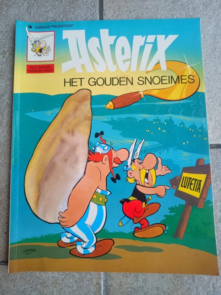 Asterix - Het Gouden Snoeimes - Dargaud, Boeken, Stripboeken, Ophalen of Verzenden