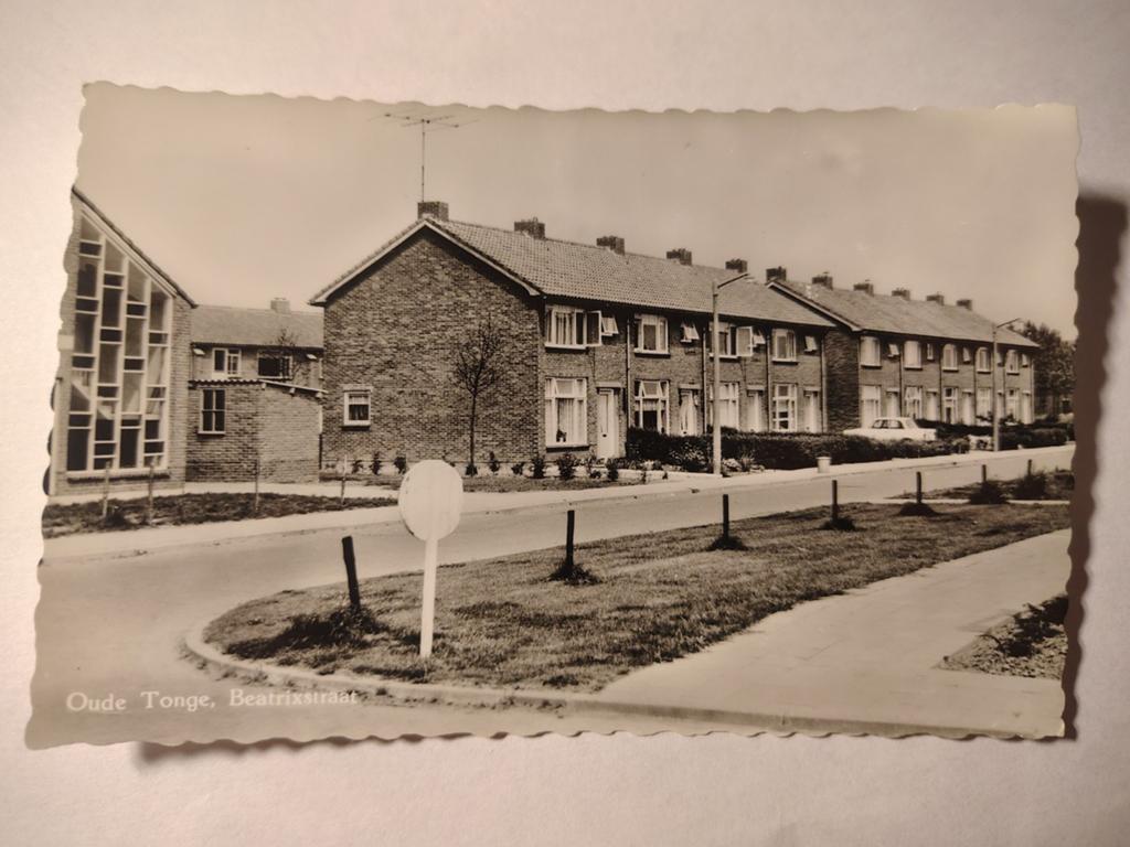 Oude Tonge Beatrixstraat, Ophalen of Verzenden
