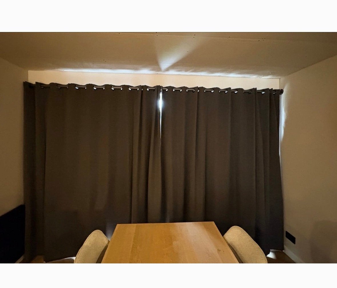 Donkergrijze gevoerde en verduisterende gordijnen met ringen, 350 cm, Met ringen, 220 cm, Ophalen of Verzenden
