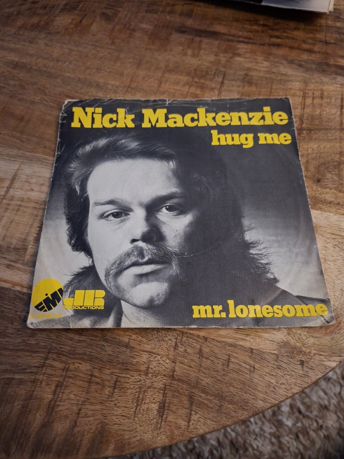 Nick mackenzie  / hug me, Ophalen of Verzenden, Zo goed als nieuw, Pop