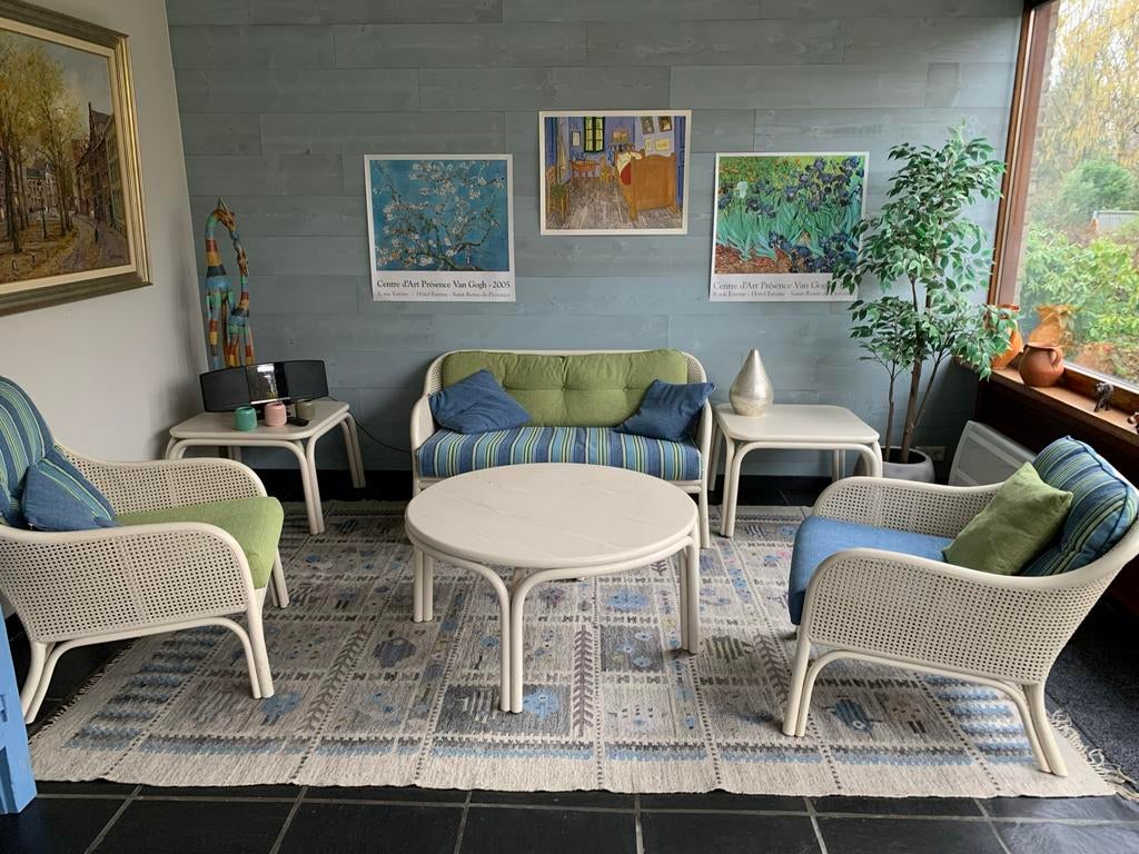 Manou bankstel met fauteuils en tafels -IN PRIJS VERLAAGD !, Huis en Inrichting, Banken | Complete zithoeken, Zo goed als nieuw