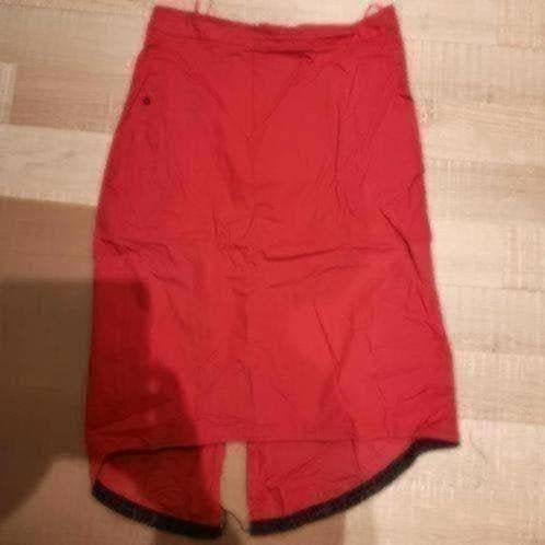 Rok 40 merk we, Kleding | Dames, Maat 38/40 (M), Verzenden, Zo goed als nieuw, Rood