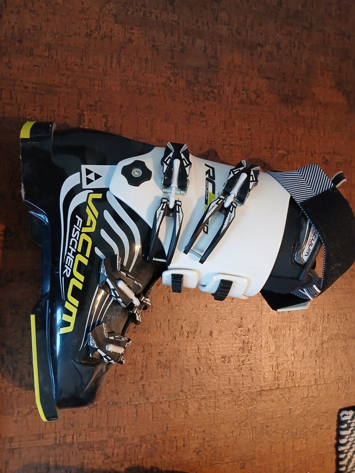 Fischer Vacuum skischoenen 26.0-27.5, Fischer, Schoenen, Ophalen of Verzenden, Zo goed als nieuw