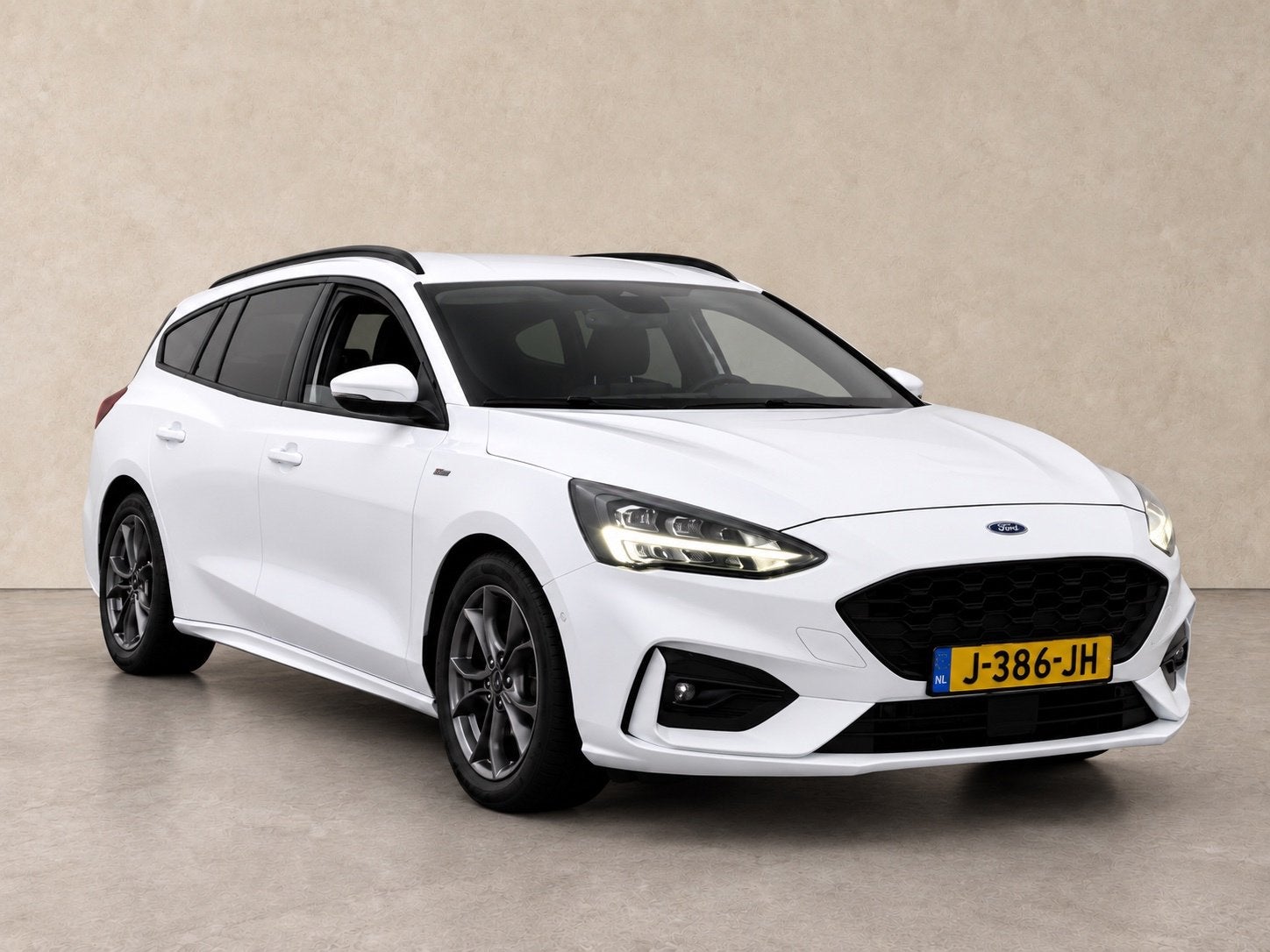 Ford Focus Wagon 1.5 EcoBoost ST Line 150PK+Stoel/Stuur.Verw, Dealer onderhouden, Gebruikt, Euro 6, Leder en Stof