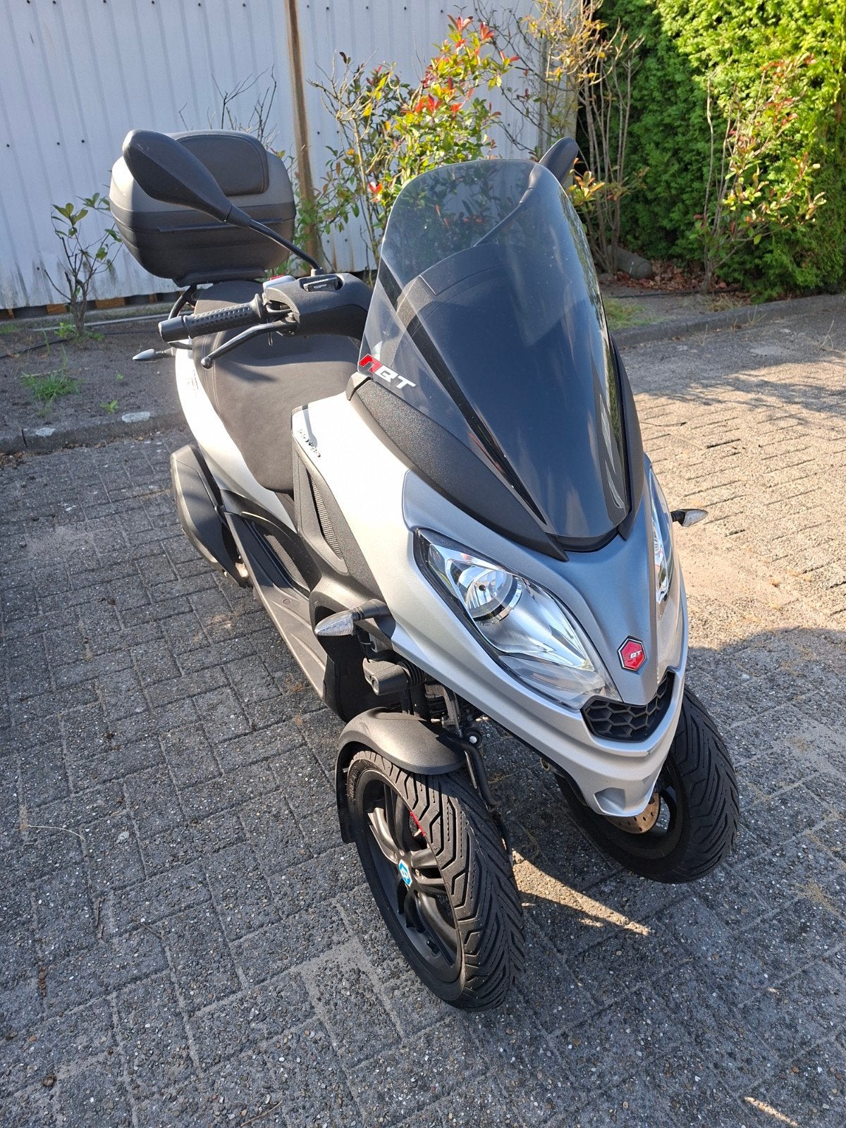 Piaggio MP3 300 uit 2017 met hand- en beenverwarming, Ophalen of Verzenden, Zo goed als nieuw
