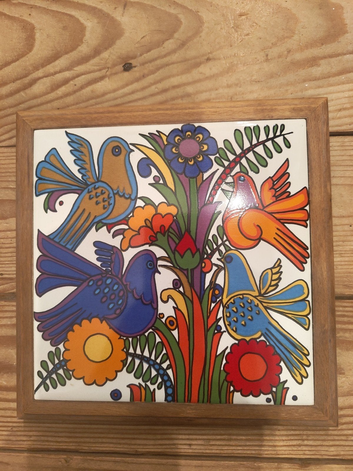 vintage decoratieve tegel met vogels en bloemen in houten li, Ophalen of Verzenden