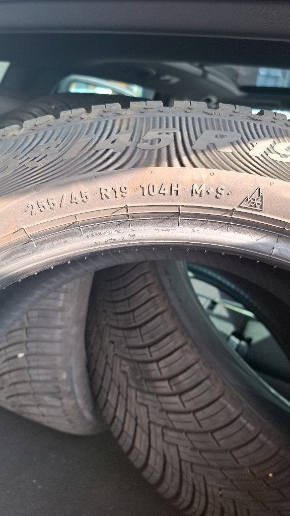 4x pirelli band, Gebruikt, 255 mm, All Season, Band(en)