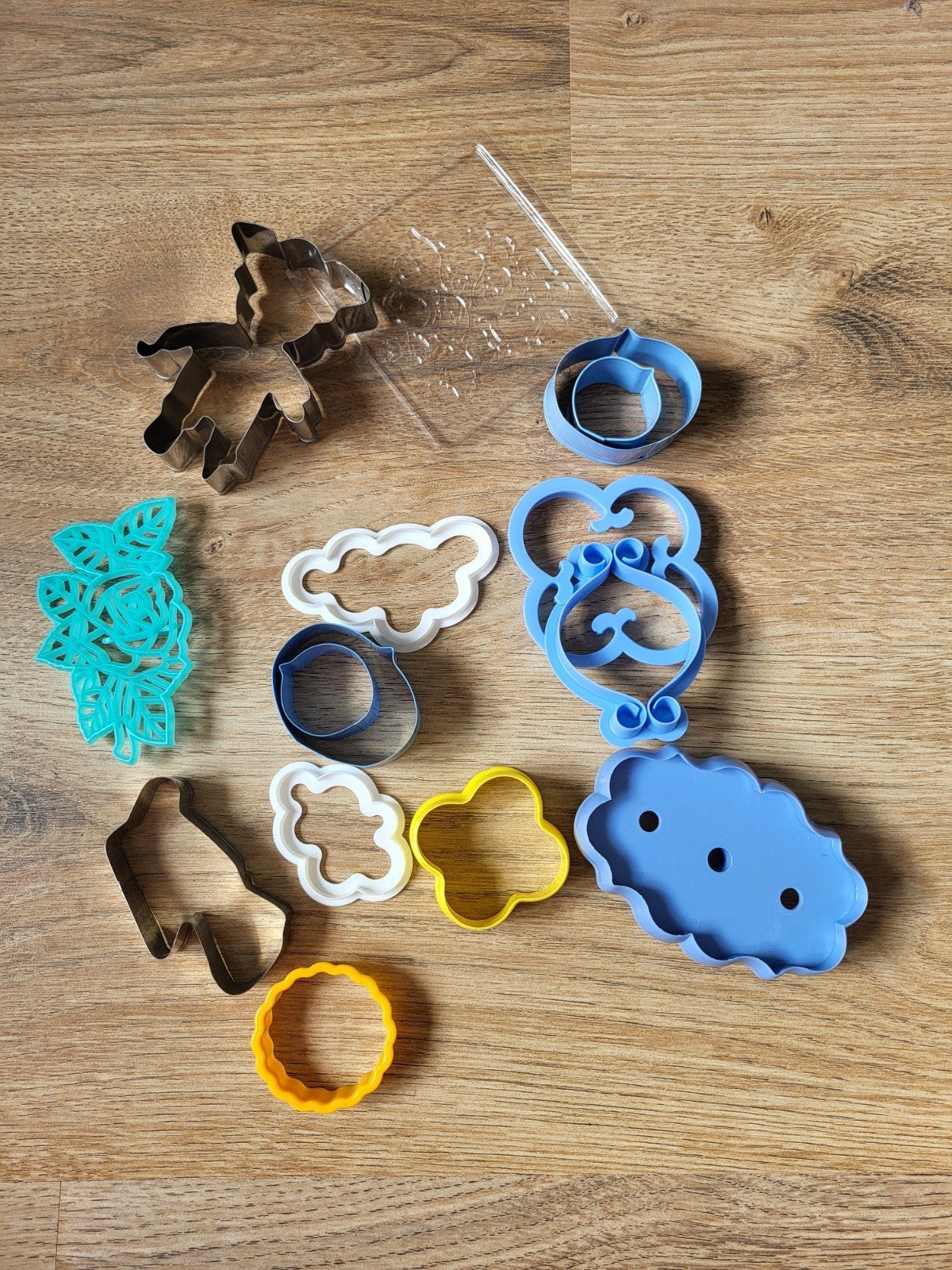 uitsteek bakvormen, Hobby en Vrije tijd, Ophalen of Verzenden, Zo goed als nieuw, Taarten of Cupcakes, Bakvorm