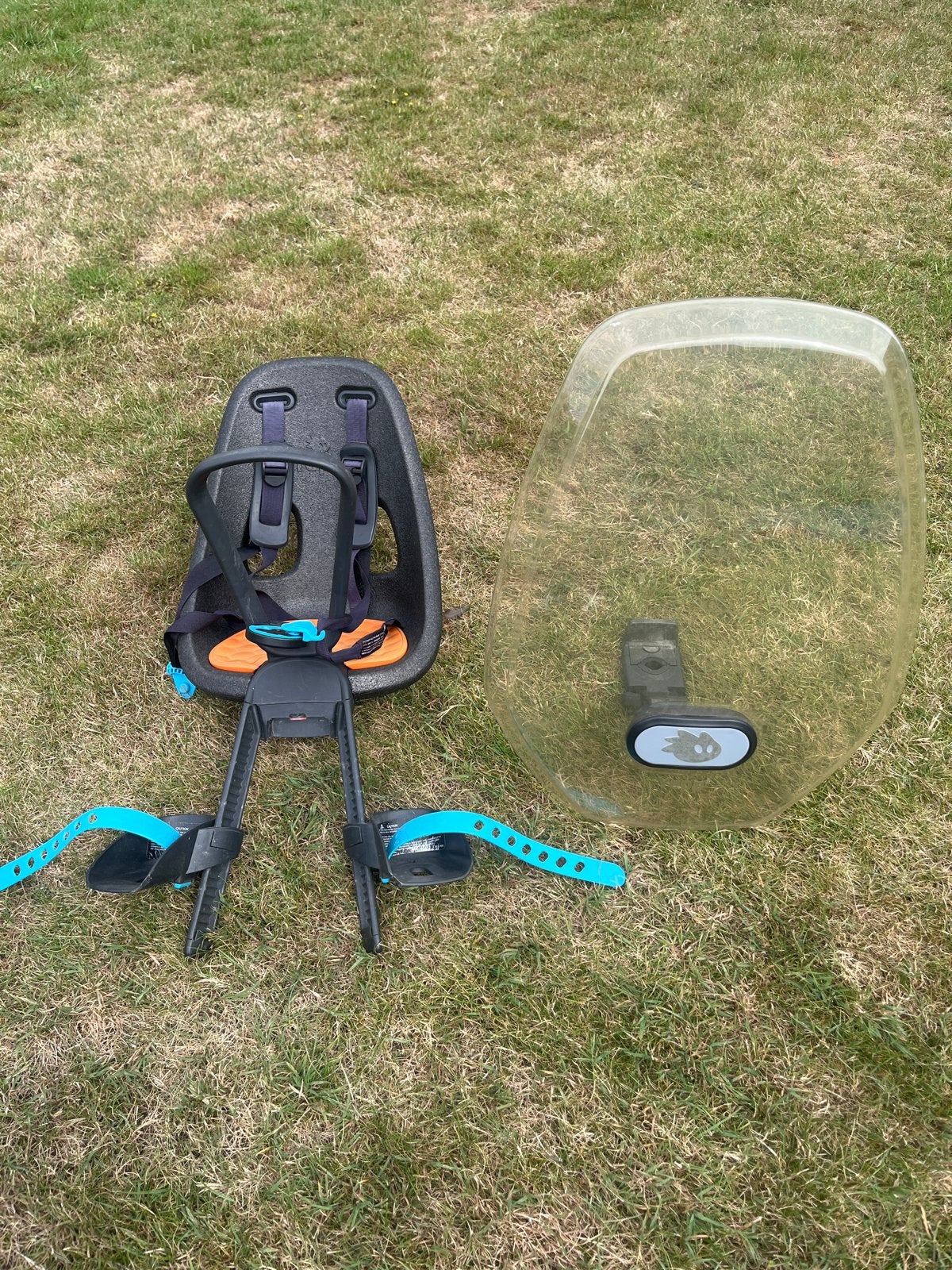 Thule Yepp Mini voorzitje met windscherm, Ophalen, Voorzitje, 0 t/m 13 kg, Gebruikt