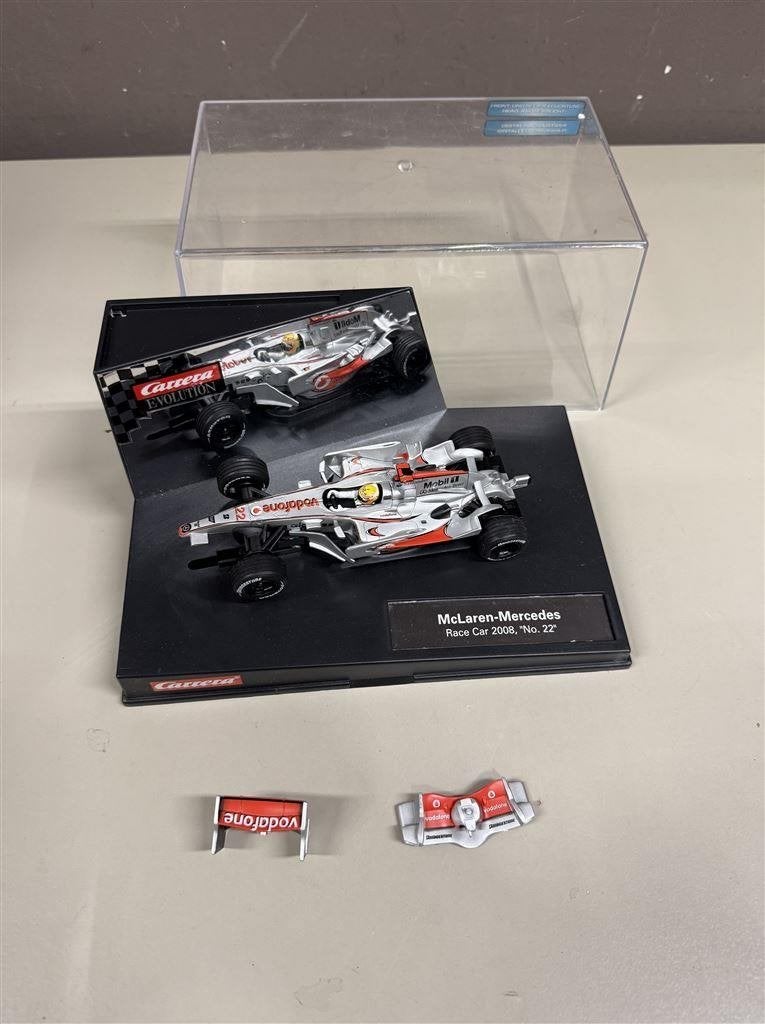 Carrera McLaren Mercedes Race Car 2008 Slot Car No. 22 Scale, Ophalen of Verzenden, Gebruikt, Auto