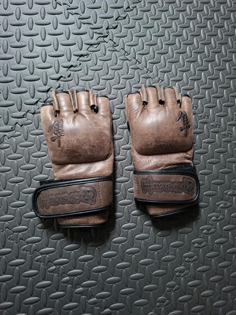 Hayabusa MMA Handschoenen Bruin, Sport en Fitness, Vechtsporten en Zelfverdediging, Ophalen of Verzenden, Nieuw, Overige, Vechtsportmateriaal