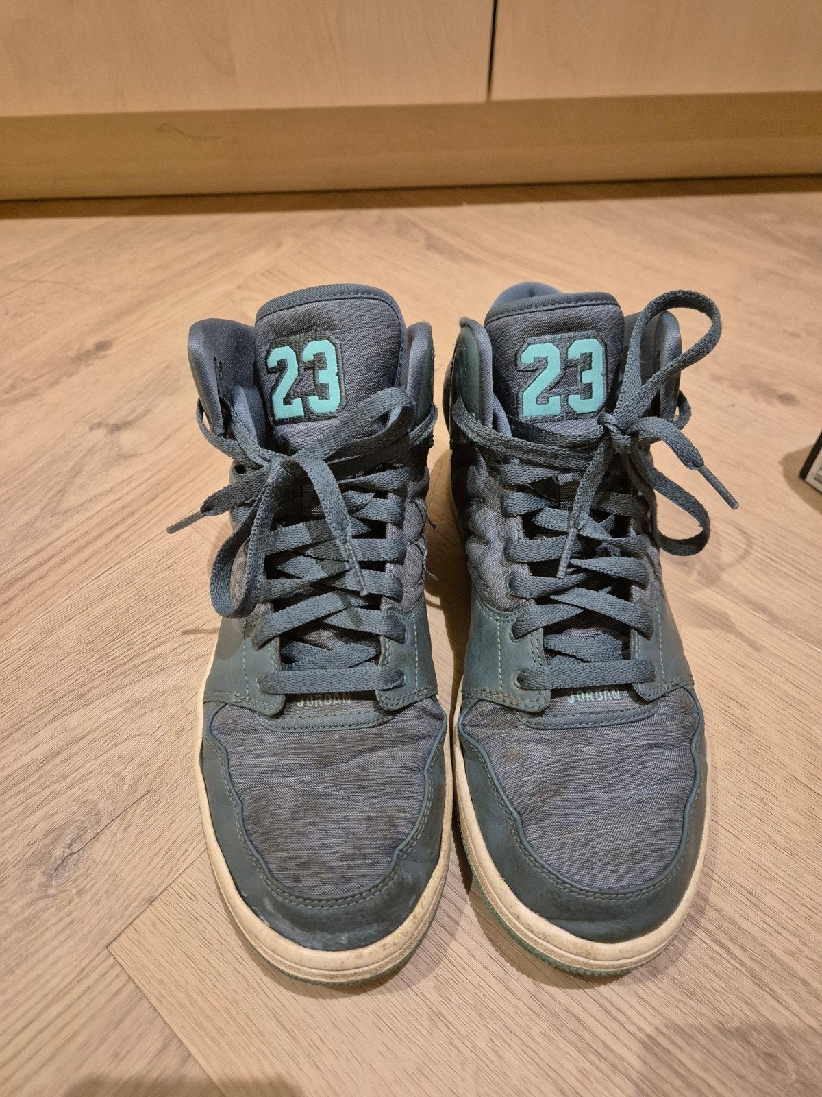 Jordan 23 Heren  maat 42, Ophalen of Verzenden
