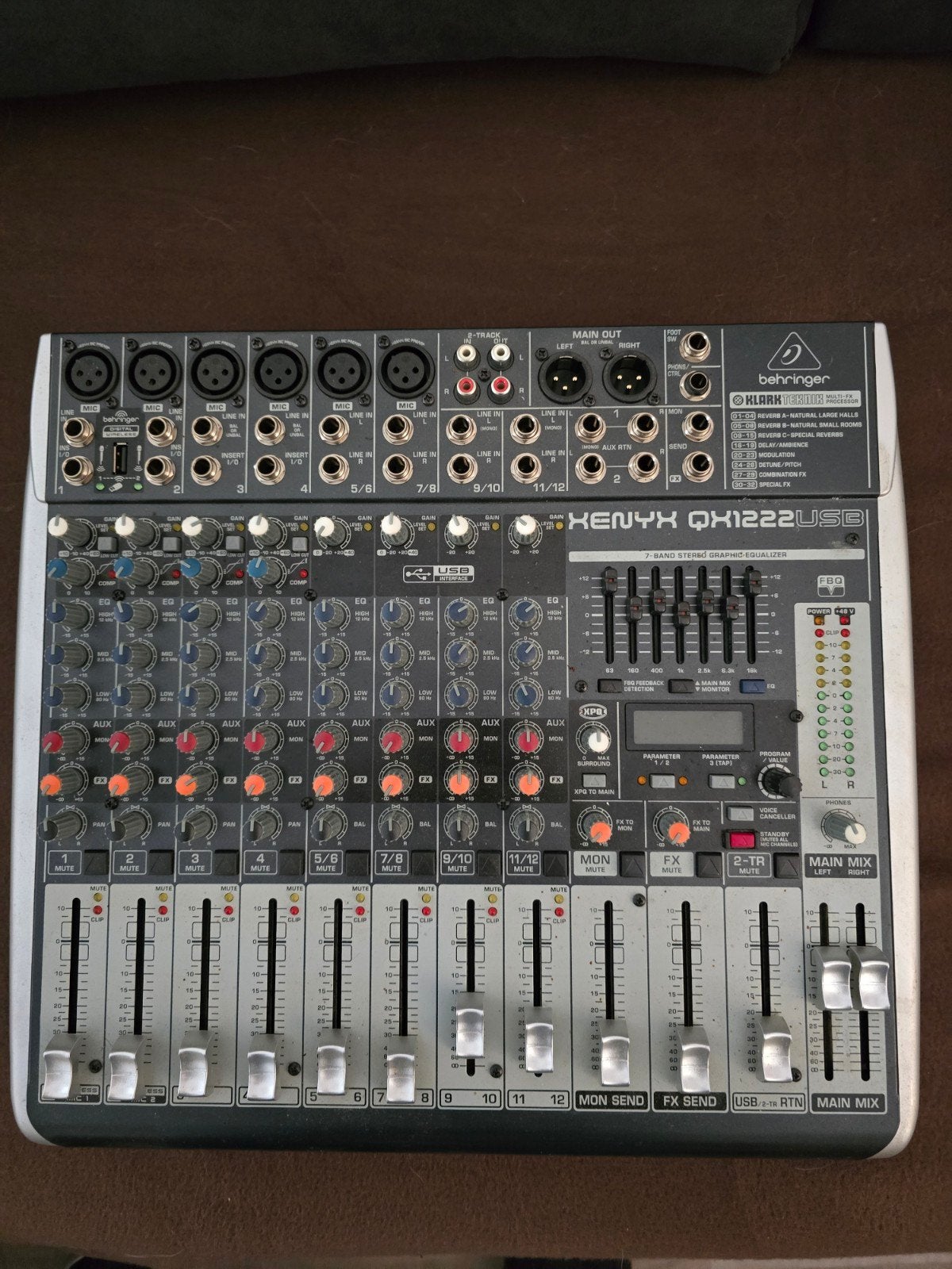 Behringer Xenyx QX1222USB Mixer - Zo goed als nieuw, Muziek en Instrumenten, Ophalen, Zo goed als nieuw, 10 tot 20 kanalen, Microfooningang
