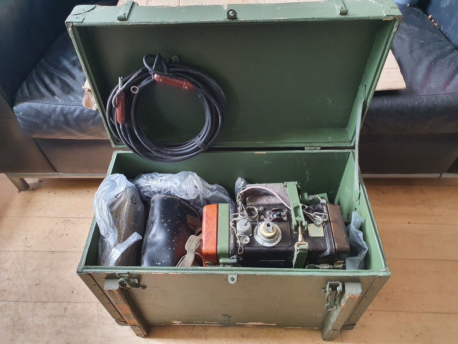 ex USSR, R-109 tranceiver, Compleet in kist, Ophalen, Landmacht, Nederland
