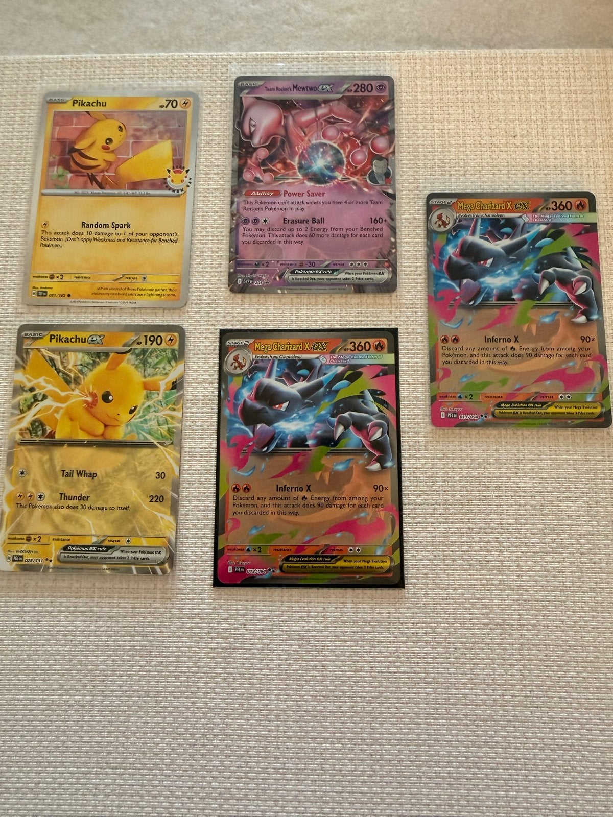 Pikachu, Charizard & Mewtwo Pokémon Kaarten Collectie, Ophalen of Verzenden, Gebruikt, Meerdere kaarten