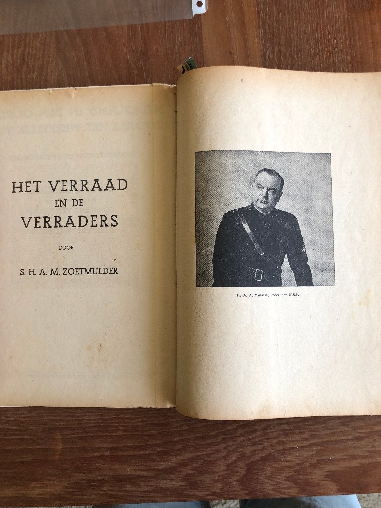 NSB S.H.M.E Zoetmulder: Nederland in den oorlog zooals het, Verzamelen, Verzenden, Overige soorten, Nederland, Boek of Tijdschrift