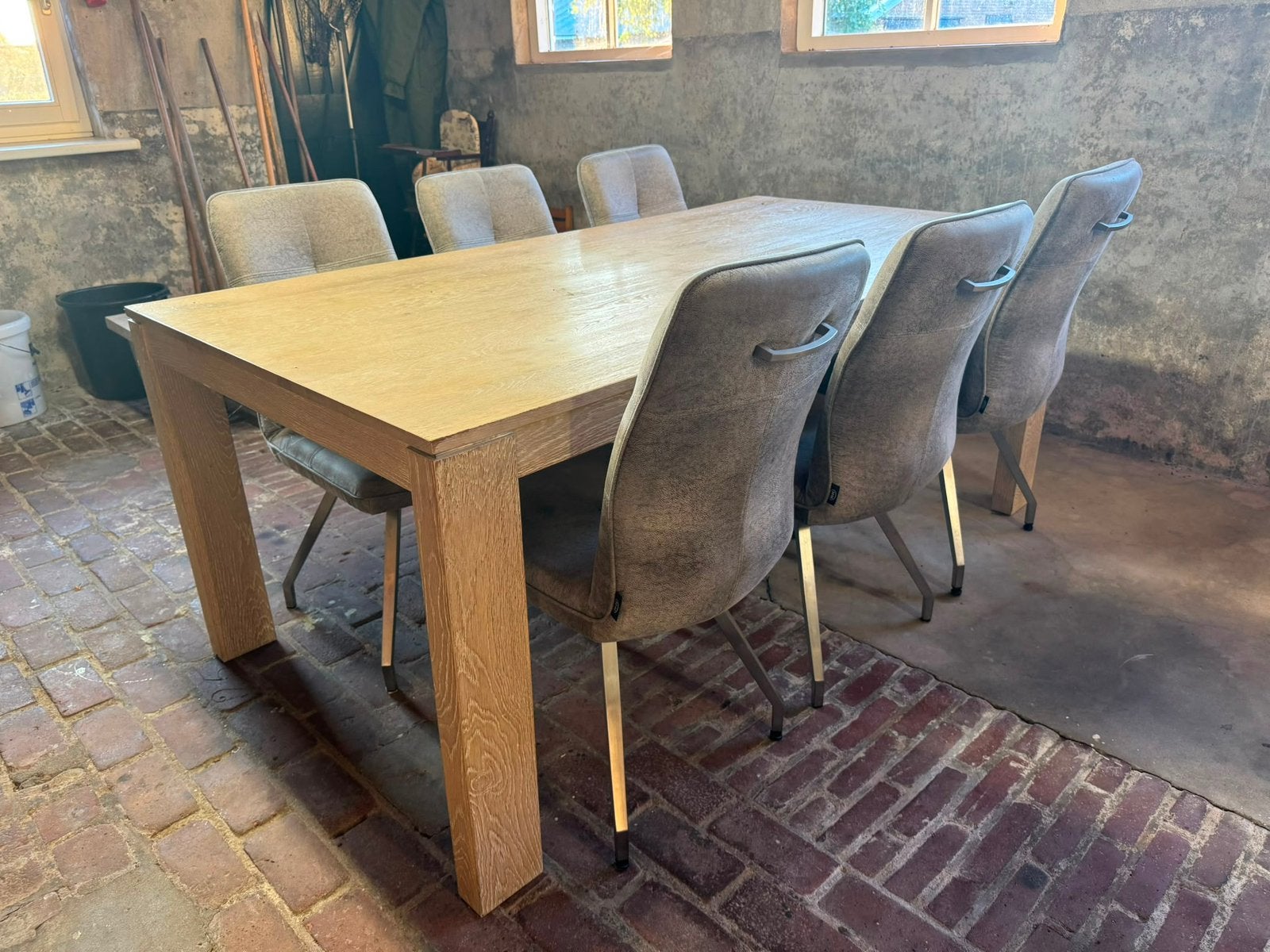 Eetkamer set met henders en hazel stoelen, Ophalen, Gebruikt
