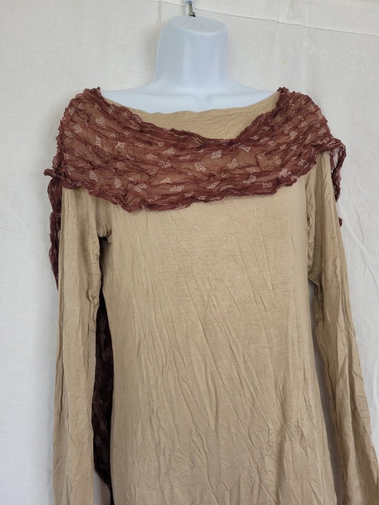 Grappige bruine doorschijnende sjaal met witte print 30x175, Maat 38/40 (M), ., Ophalen of Verzenden, Zo goed als nieuw