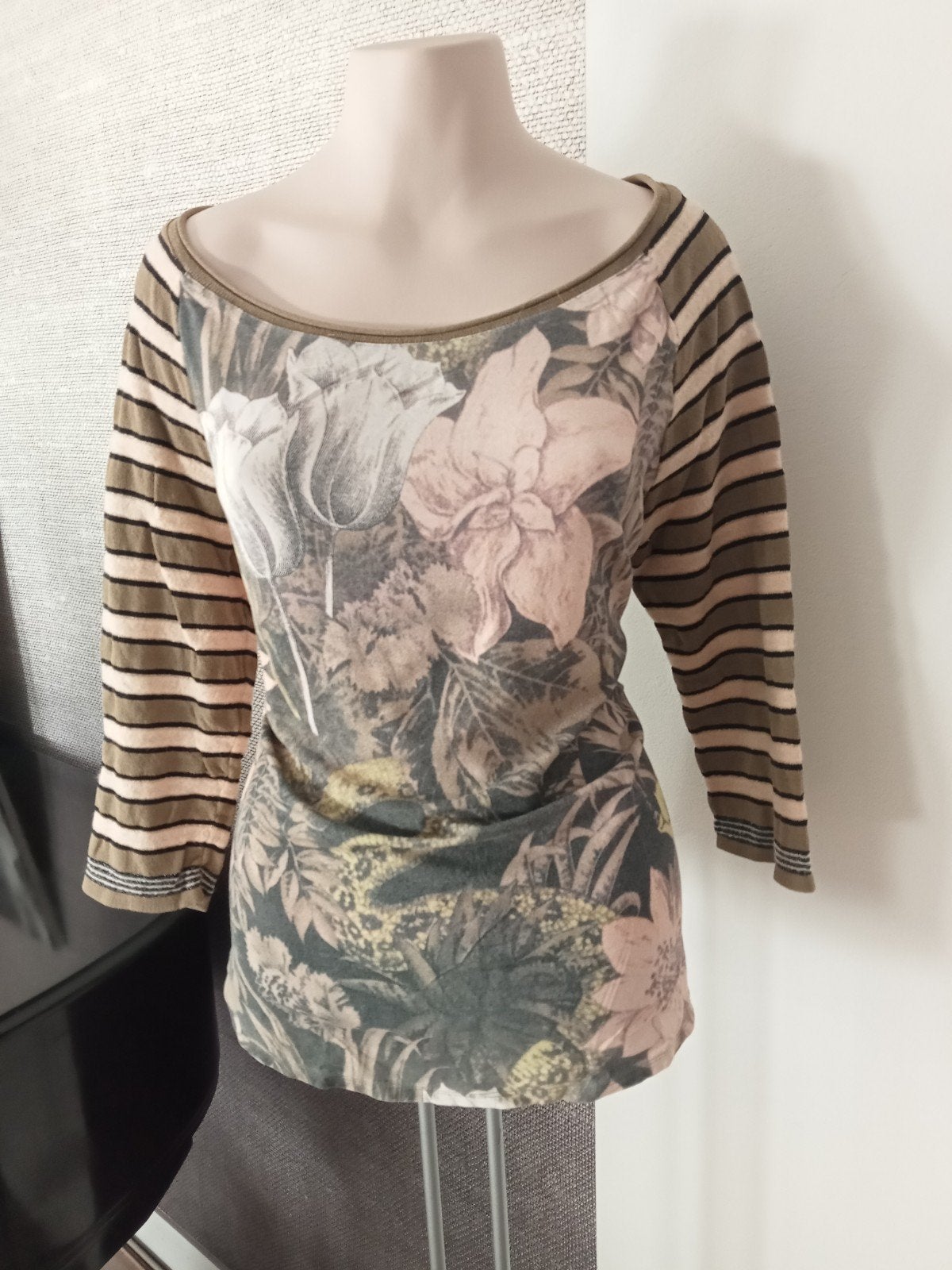 Shirt Marc Cain, Marc Cain, Maat 42/44 (L), Ophalen of Verzenden, Zo goed als nieuw