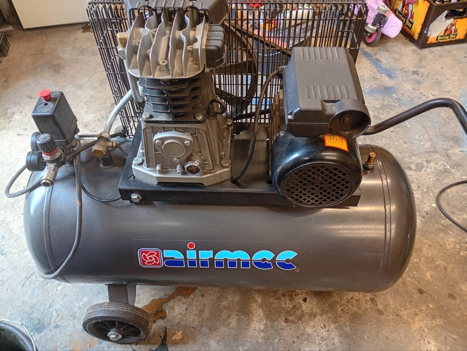 Compressor AirMec 100 liter - 10 bar, Gebruikt, Mobiel, 6 tot 10 bar, 100 liter of meer