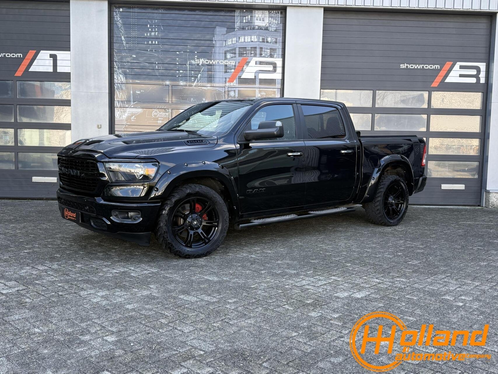 Dodge Ram 1500 5.7 V8 Crew Cab WIDE BODY BTW VRIJ!, Auto's, Automaat, Gebruikt, 8 cilinders, 5654 cc