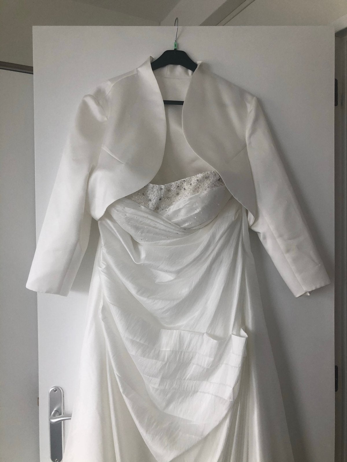 Elegante Trouwjurk met Bolero Maat 48/50, Kleding | Dames, Trouwkleding en Trouwaccessoires, Ophalen, Gedragen, Overige kleuren