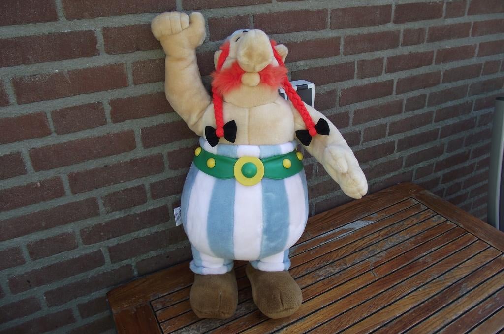 MICHAEL MUHLECK ALBERT RENEE GOSCINNY UDERZO POPJE, Kinderen en Baby's, Speelgoed | Knuffels en Pluche, Ophalen of Verzenden, Nieuw