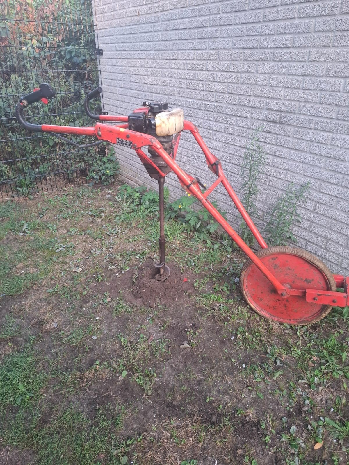 Pflanzfuchs verrijdbare grondboor mitsubishi TL43 2 takt mot, Tuin en Terras, Hand-tuingereedschap, Ophalen, Pflanzfuchs, Onbekend