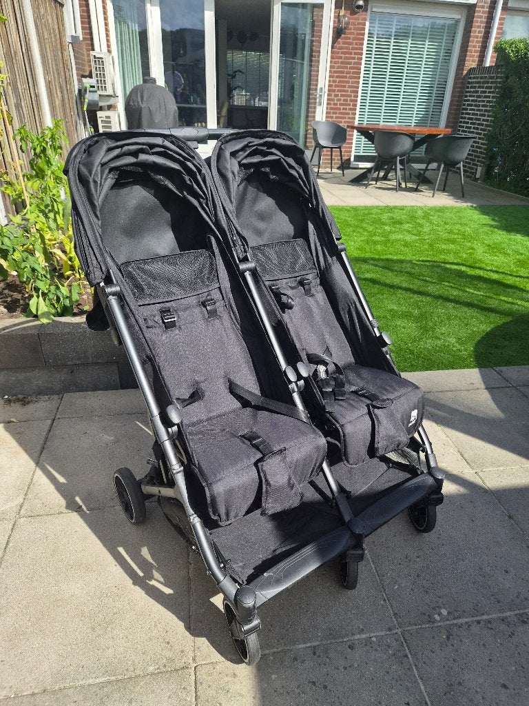 Deryan duobuggy, Kinderen en Baby's, Buggy's, Ophalen of Verzenden, Gebruikt, Overige merken, Verstelbare rugleuning