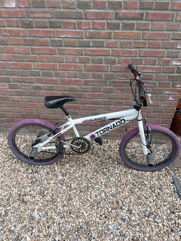 Tornado BMX fiets, Fietsen en Brommers, Fietsen | Crossfietsen en BMX, Ophalen, Staal, Royal Bugatti Tornado, Voetsteunen