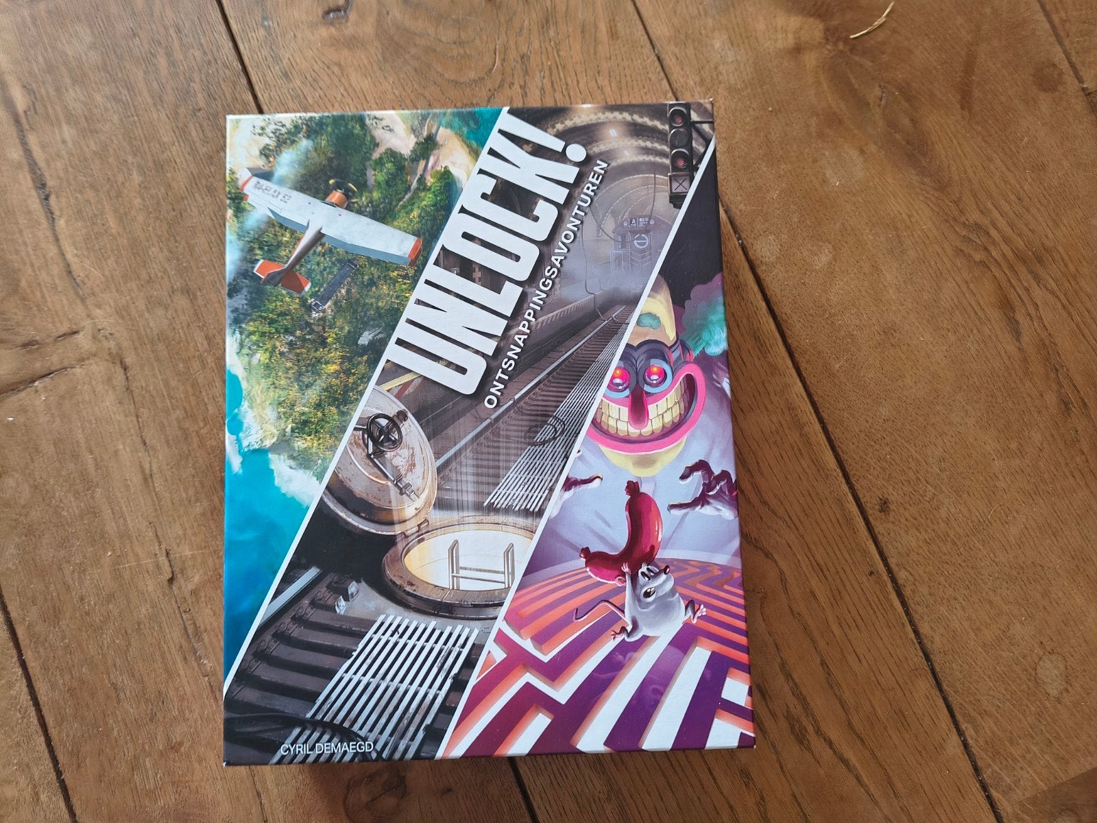 Unlock! Ontsnappingsavonturen - coöperatief kaartspel, Vijf spelers of meer, Ophalen of Verzenden, Zo goed als nieuw, Space Cowboys