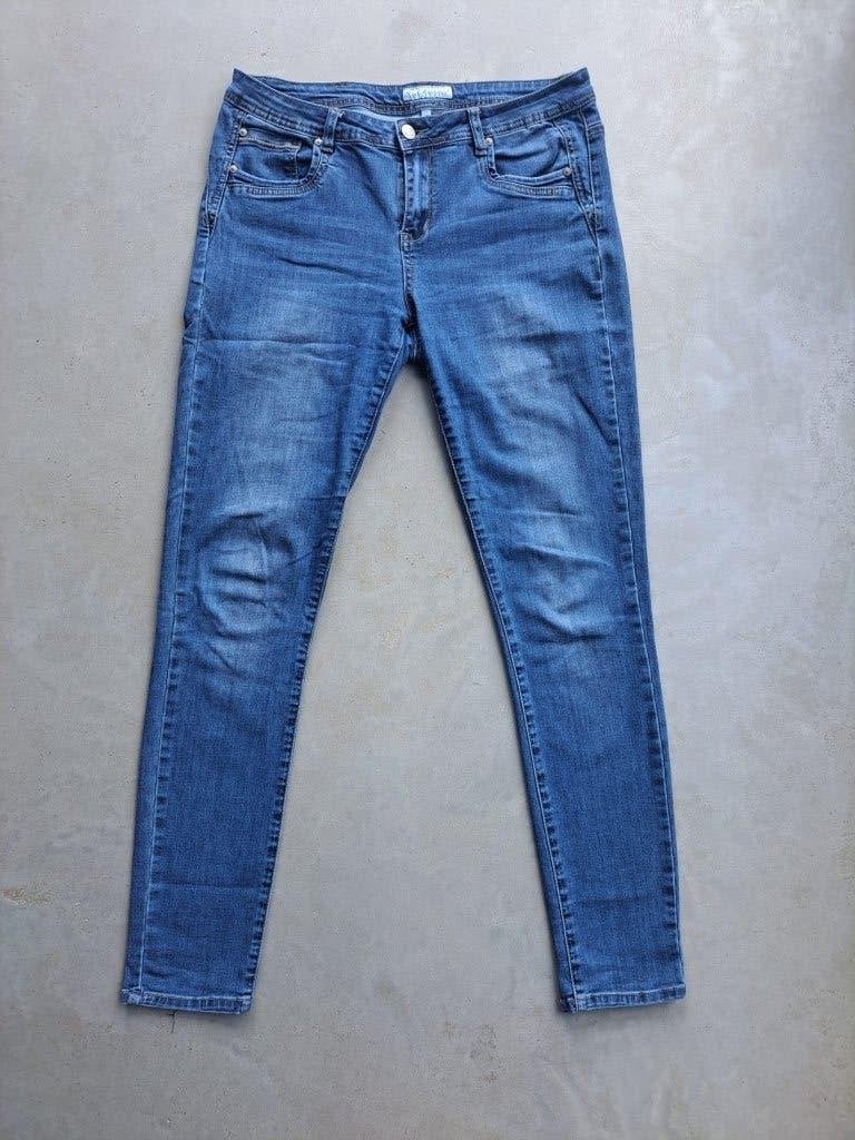 Blauwe skinnyjeans maat 40, Kleding | Dames, Maat 38/40 (M), Blauw, Ophalen of Verzenden, Zo goed als nieuw
