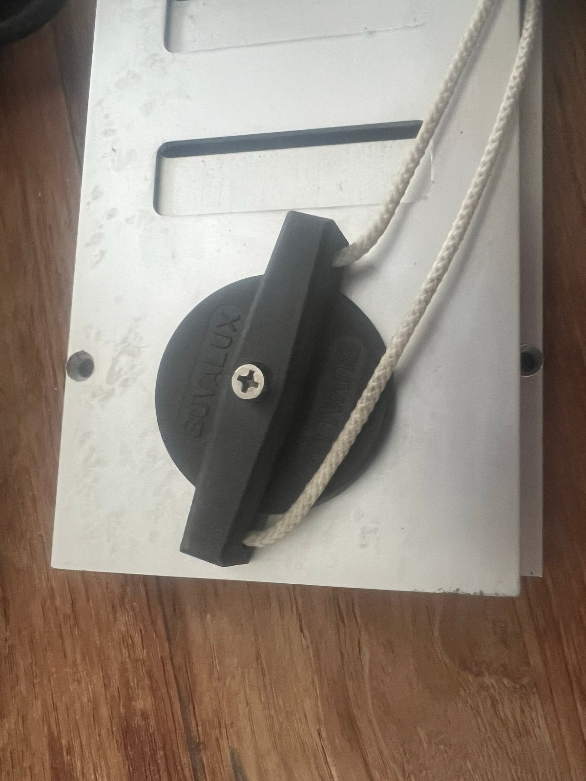 Draaiknop voor raamrooster - Buvalux, Ophalen of Verzenden, Gebruikt, Overige typen, Minder dan 80 cm