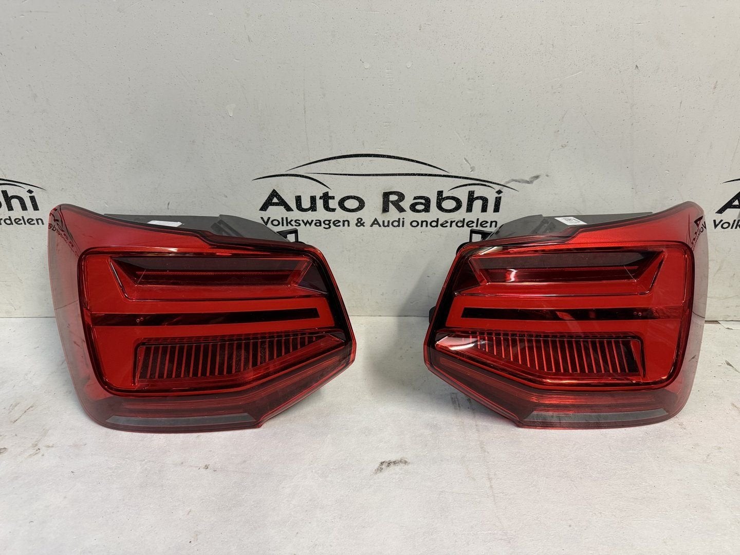 Audi Q2 set achterlichten led 81A945091B 81A945092B, Gebruikt, -, -, Ophalen of Verzenden