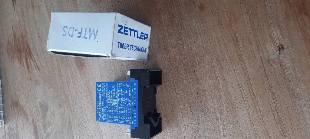 Zettler MTF-DS unitimer, Hobby en Vrije tijd, Elektronica-componenten, Ophalen of Verzenden, Nieuw