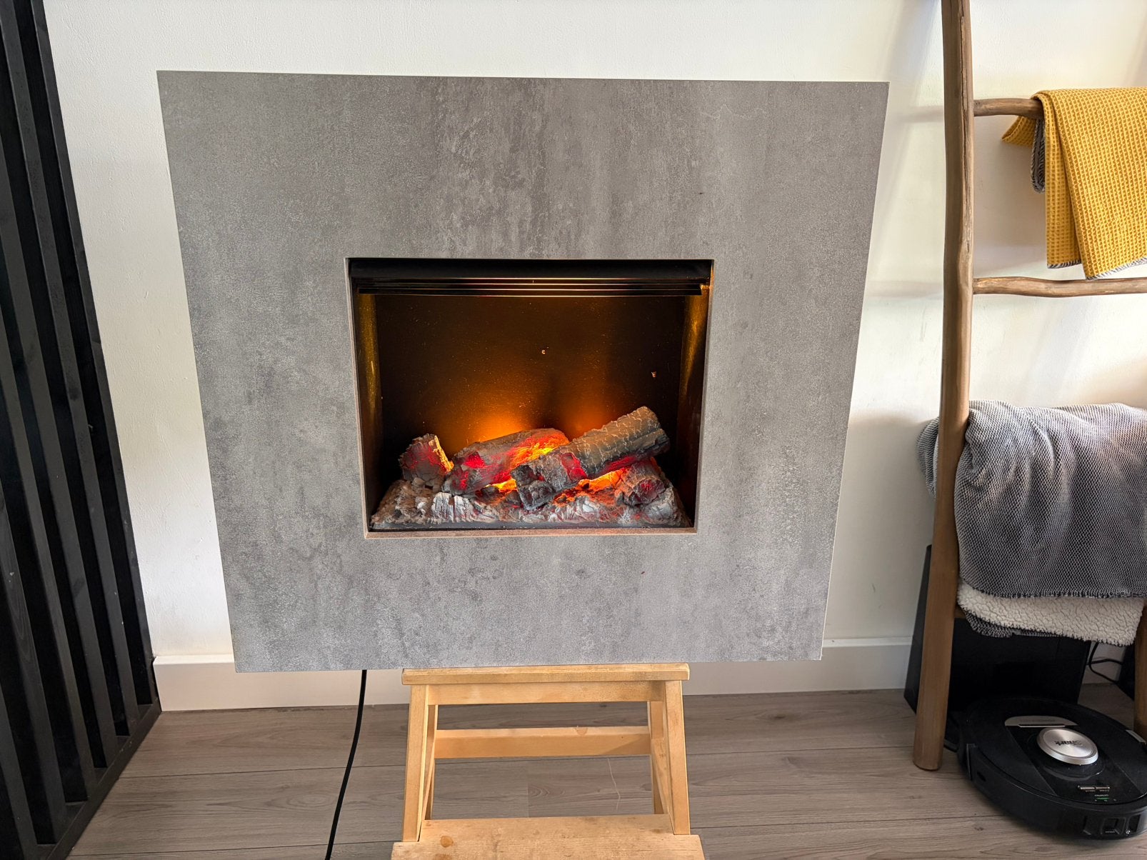 Dimplex opti-myst Nissem S concrete - elektrische sfeerhaard, Huis en Inrichting, Ophalen, Zo goed als nieuw, Hangende haard, Elektrische haard