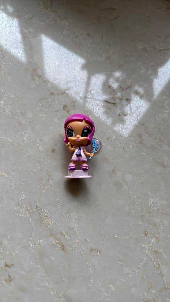 Winx club pixie Lockette, Verzamelen, Poppen, Ophalen of Verzenden, Gebruikt, Pop