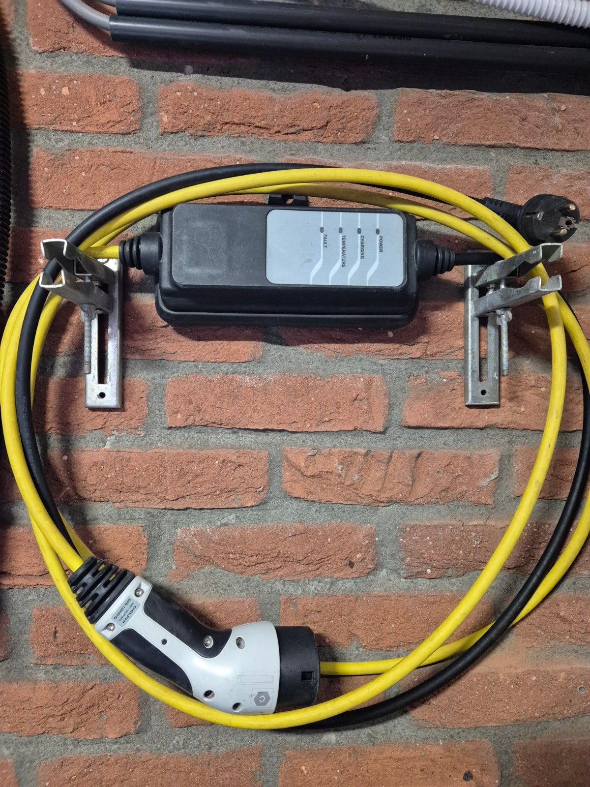 BMW originele EV Laadkabel Type 2 met Schuko stekker, Ophalen of Verzenden, Gebruikt, Laadkabel