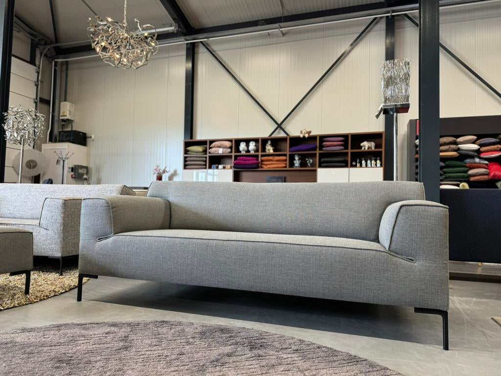 Nieuw Design on Stock Bloq Bank 2,5 zits Milton Ash Stof, 75 tot 100 cm, Ophalen of Verzenden, Rechte bank, Stof