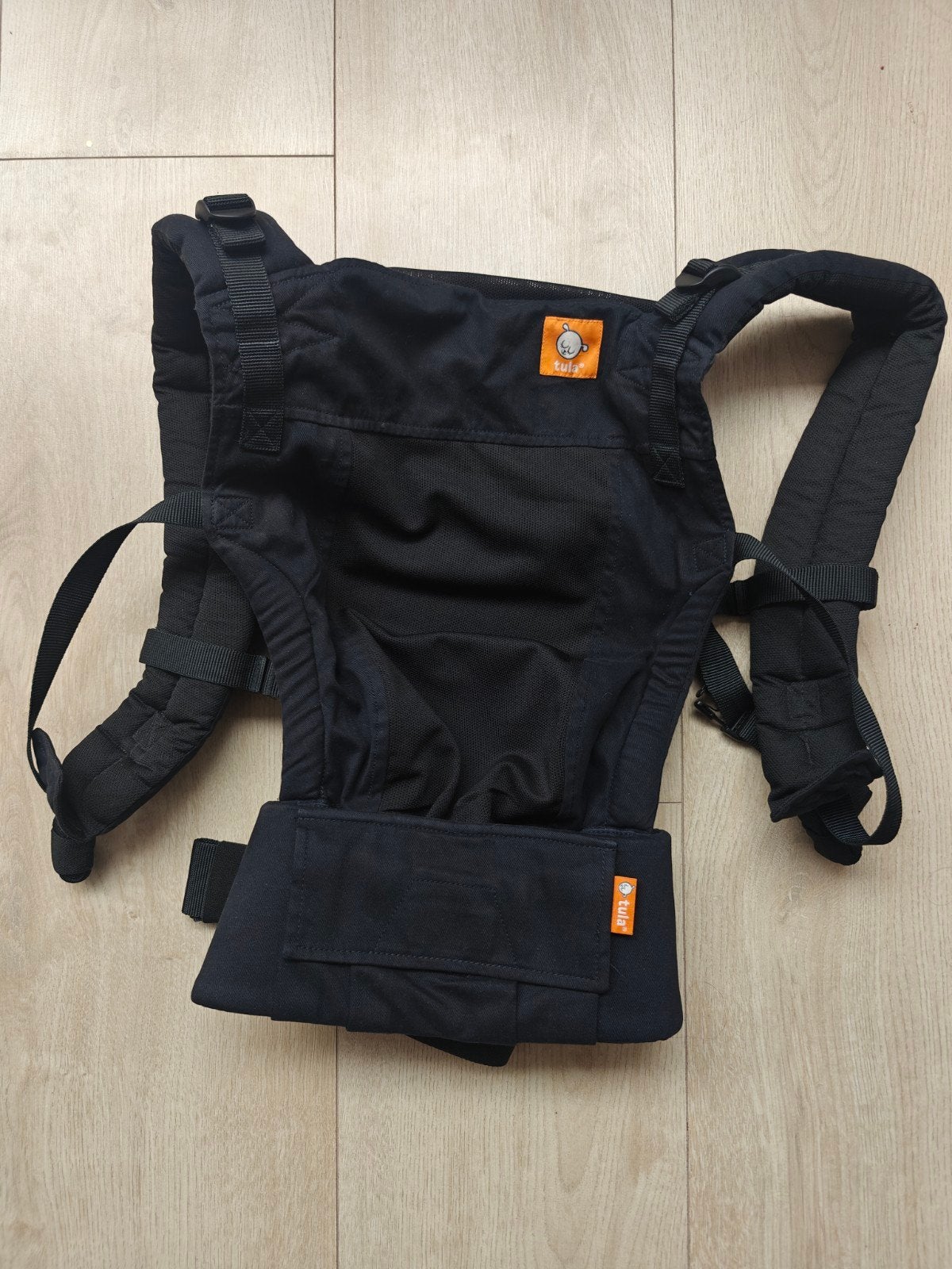Tula Free to Grow Coast draagzak Urbanista Black, Overige merken, Buik of Rug, Ophalen of Verzenden, Zo goed als nieuw