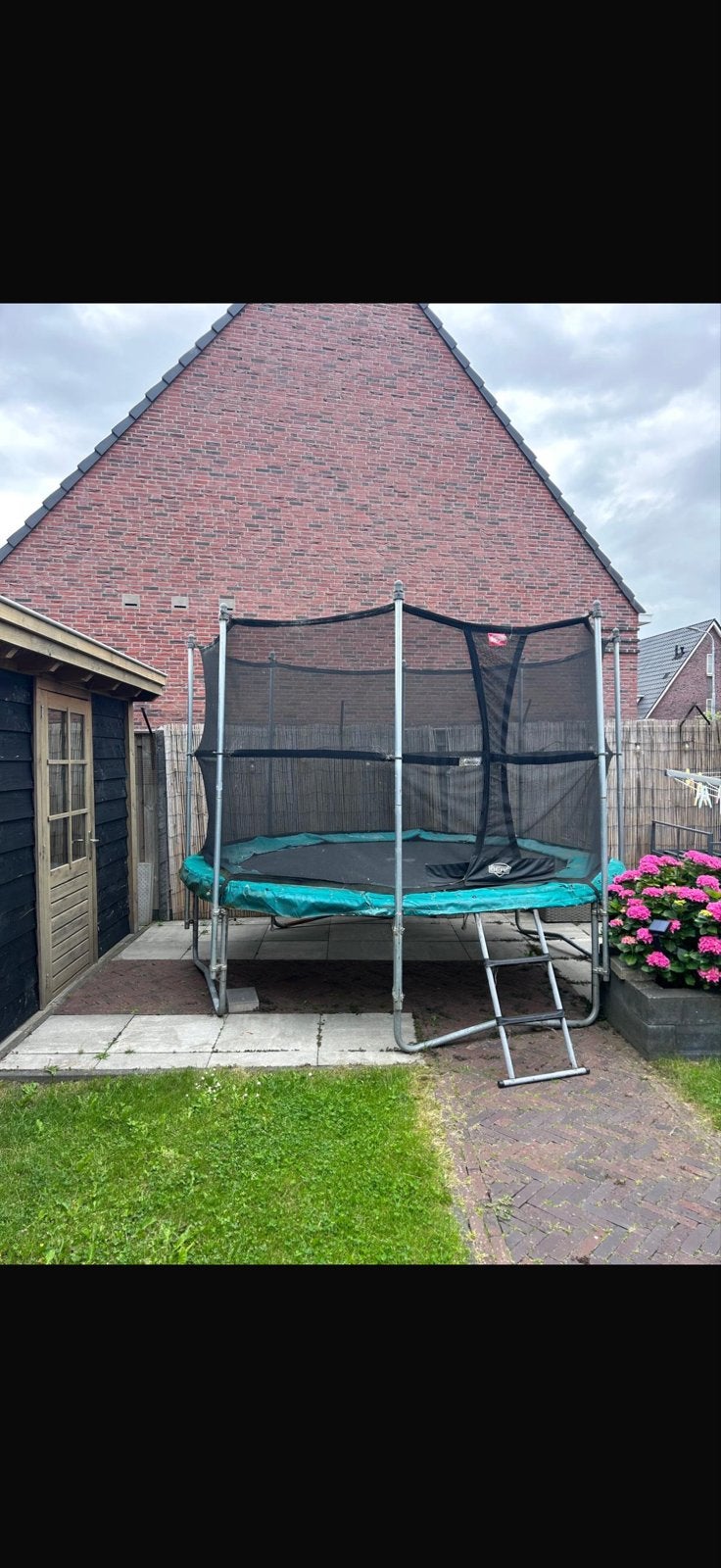 Berg Champion 330 Trampoline - Net en rand beschadigd, Ophalen, Gebruikt