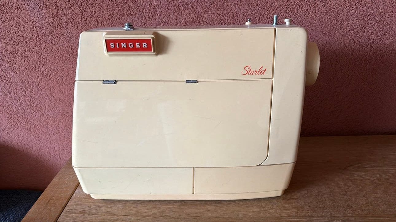 Singer Starlet 495 met voetpedaal., Ophalen, Zo goed als nieuw, Naaimachine, Singer