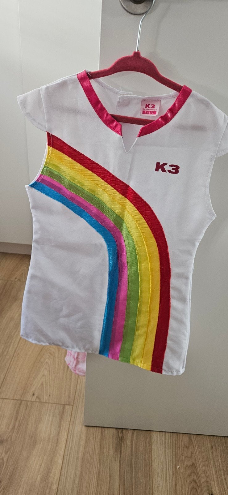 K3 regenboog shirt 3-6 jaar, Ophalen of Verzenden, Gebruikt, 104 of kleiner, Meisje