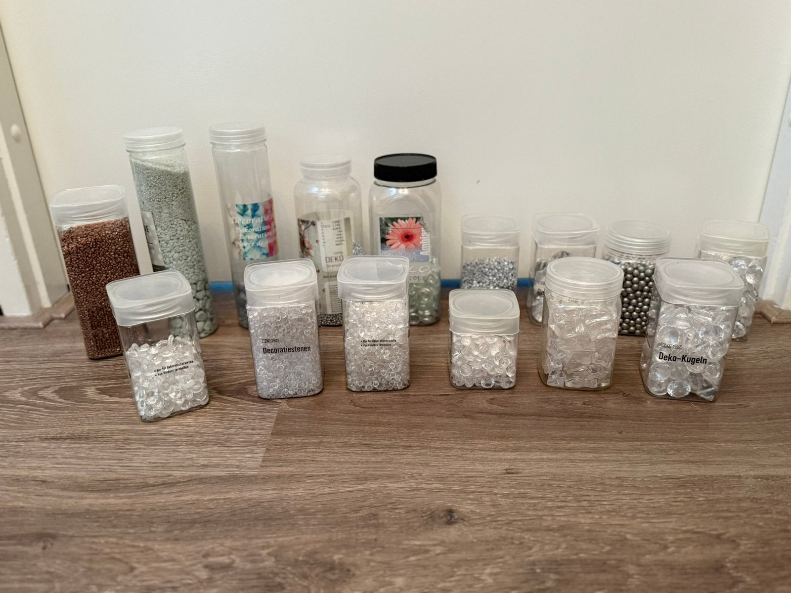 Heel veel decoratiestenen, Ophalen
