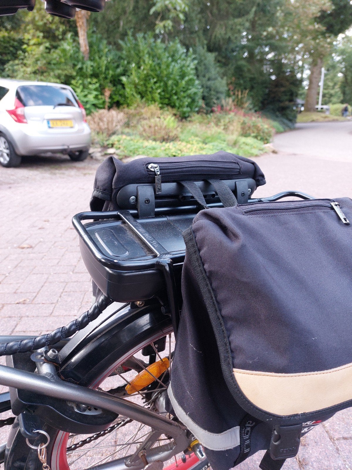 Foto 4 van Prachtige ebike vouwfiets. 60 km Actieradius