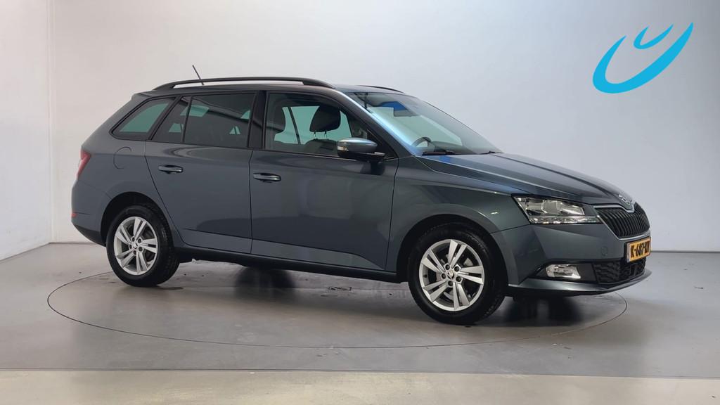 Skoda Fabia Combi 1.0 TSI Ambition Parkeersensoren DAB+ Navi, Auto's, Skoda, Voorwielaandrijving, Stof, Gebruikt, 95 pk