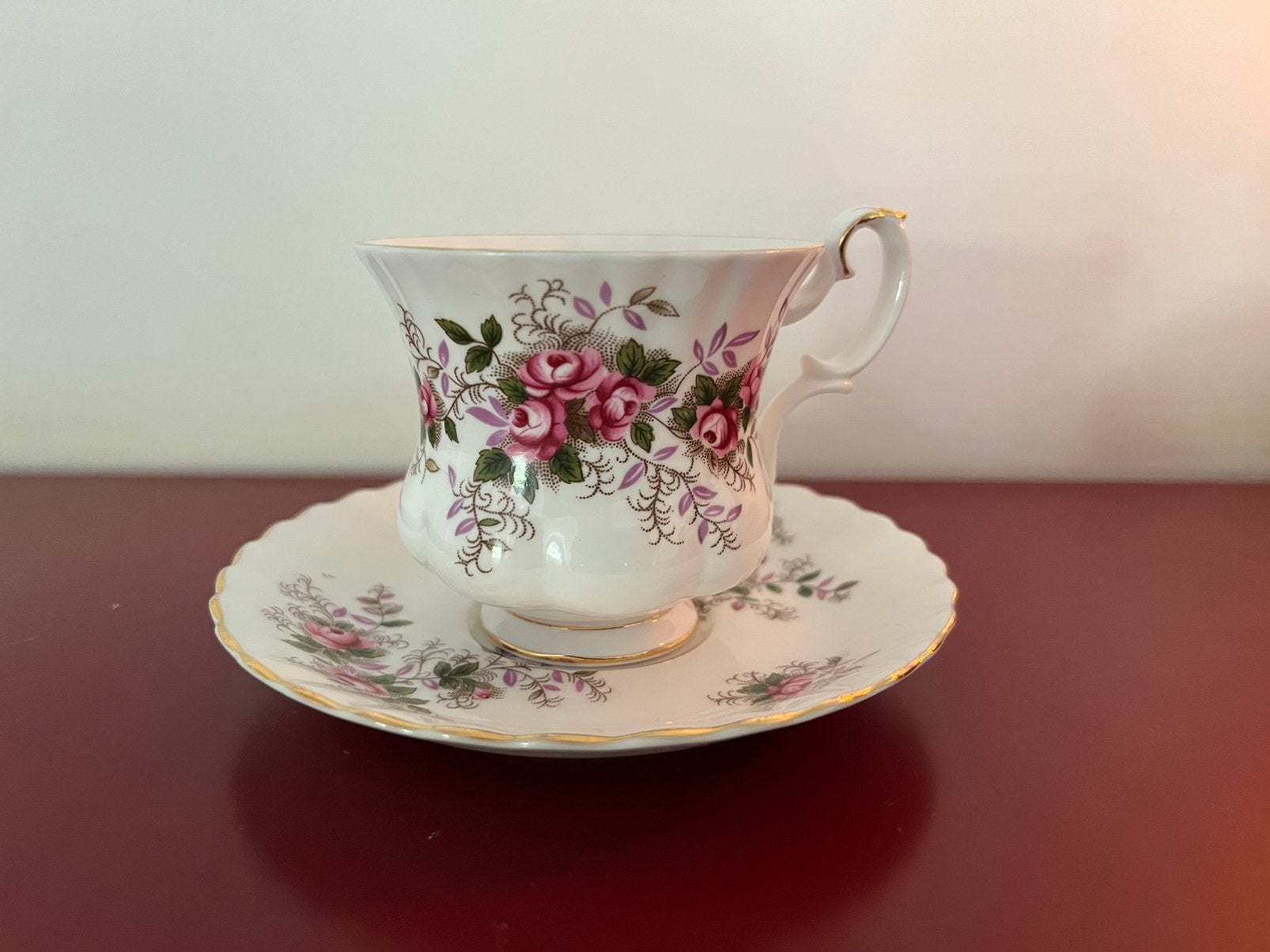 Royal Albert: Lavender Rose koffiekopje met schotel, Ophalen of Verzenden