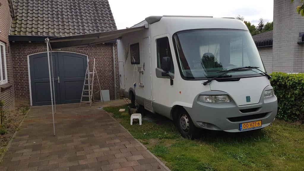 Te huur of te koop. Camper Knaus 3 persoons in goede staat, Integraal, Ringverwarming, Reservewiel, Fiat