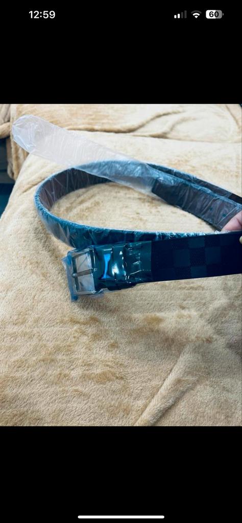 Nieuw leer heren riem van LV, Echt leder, Nieuw, Ophalen of Verzenden, 115 cm of meer