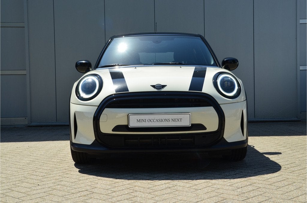 MINI Hatchback Cooper Classic / Sportstoelen / LED / 16" LM, Auto's, Mini, 136 pk, Gebruikt, Met garantie (alle), Leder en Stof